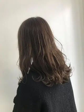 セミロング カラー Rayt hair レイトヘアーのヘアスタイル