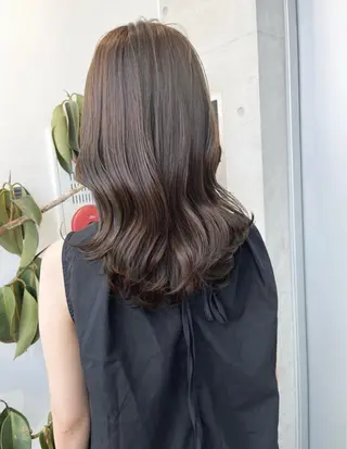 ミディアム カラー パーマ 透明感/オリーブ/ グレージュ/YUKAのヘアスタイル