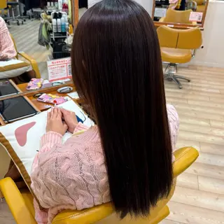 ロング カラー 加藤 くるみのヘアスタイル