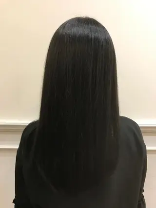 セミロング カラー ひろせ かなのヘアスタイル
