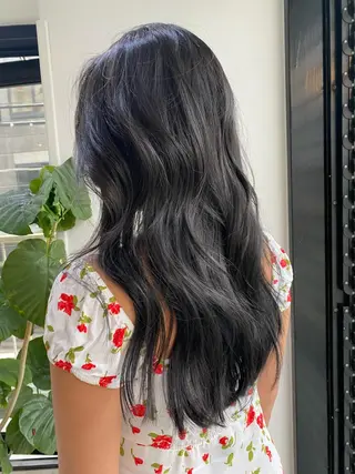 ロング 中村 かおりのヘアスタイル