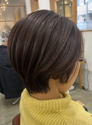 ショート カラー 三島 有佳里のヘアスタイル