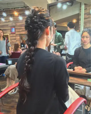 ロング ヘアアレンジ 川名 充✂️のヘアスタイル