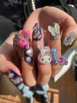 ネイル en　nail 池袋店所属・個性派🌺推しネイル 💅💞hota🐇のネイルデザイン