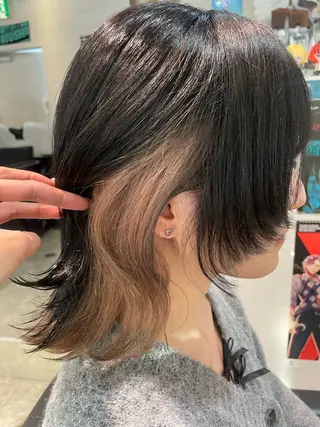 ロング カラー インナーカラー 推し ブリーチ 髪質改善のヘアスタイル