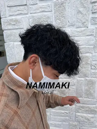 パーマ メンズ アタ ムのヘアスタイル