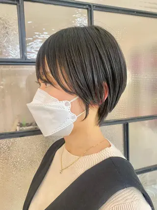 ショート カラー 安永 涼のヘアスタイル