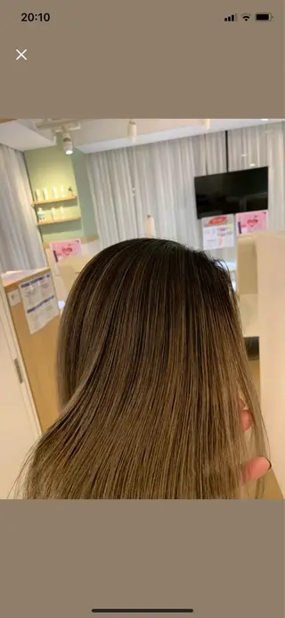 ミディアム カラー れい🫧 ハイトーン特化のヘアスタイル
