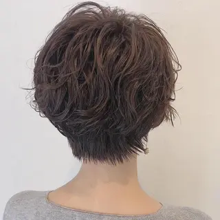 ショート カラー パーマ 伊藤 さやかのヘアスタイル