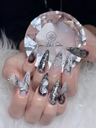 ネイル Lumi Shinokuboのネイルデザイン