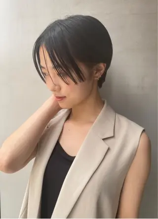 ショート shiori ﾍﾞｰｼﾞｭｶﾗｰのヘアスタイル