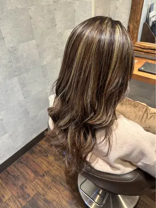 ロング カラー germe ハナのヘアスタイル