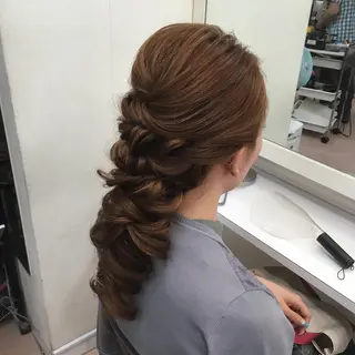 ヘアアレンジ laera 佐藤のヘアスタイル