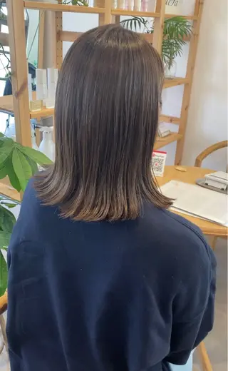 ミディアム 内野 友貴のヘアスタイル