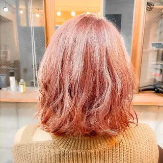 カラー パーマ ミディアム S. ERIのヘアスタイル