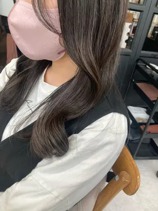 セミロング ✨色持ちの良い艶 カラー✨蟹江真世のヘアスタイル