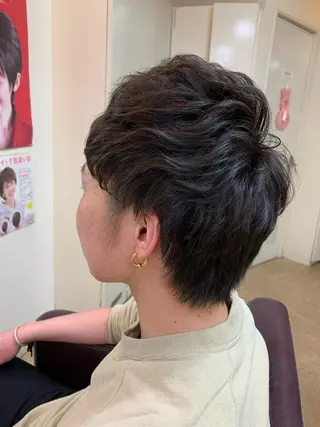 ショート パーマ メンズ 加藤 遥花のヘアスタイル