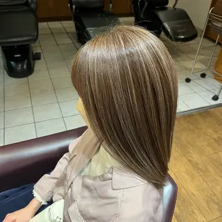 ミディアム カラー LIetovia 三木のヘアスタイル