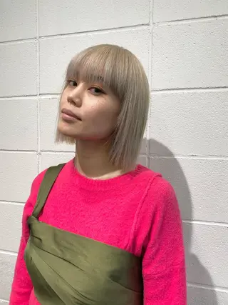ミディアム サイレント美容師 アイリィのヘアスタイル