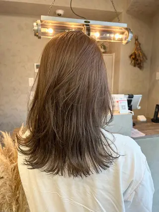 セミロング カラー Haru/THREE …by velvetのヘアスタイル