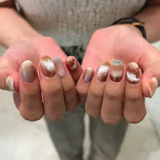 ネイル esby Loely MIZUKIのネイルデザイン