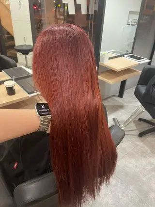 ロング ブリーチ縮毛矯正 LAFFYuiのヘアスタイル