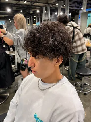 メンズ 🪽直毛男子の救世主 🪽フェザーパーマのヘアスタイル
