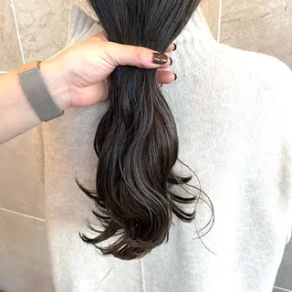 カラー 艶カラー 🩵NATSUKIのヘアスタイル