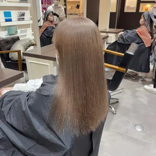 ロング カラー 渡邊 唯のヘアスタイル