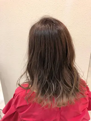 セミロング 中川 茜里のヘアスタイル