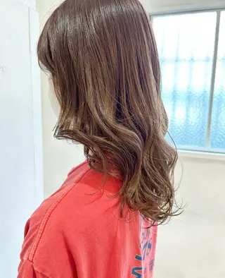 セミロング ゆうき あすかのヘアスタイル