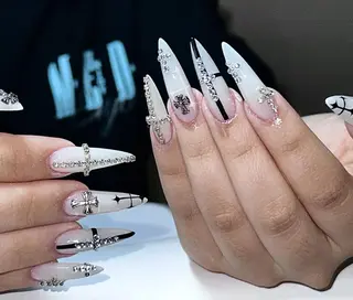 ネイル Pure&Rich Nailのネイルデザイン