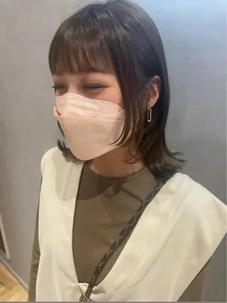 ミディアム 岸本 理希のヘアスタイル