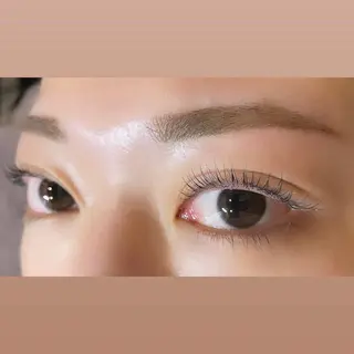 マツエク・マツパ GRANDE OSU Anna 🧸💛のネイルデザイン