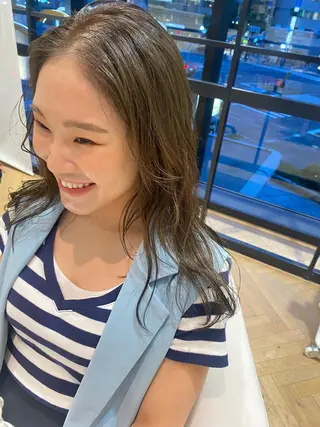 カラー 増井 彩乃のヘアスタイル