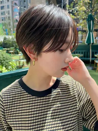 ショート レイヤー・ボブカット 透明感カラーこうたのヘアスタイル