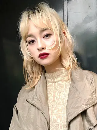 ミディアム カラー ブリーチ😼 ボブ✍️レイヤーのヘアスタイル