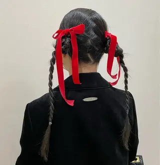 ロング 堀 綾花のヘアスタイル