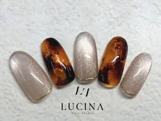 ネイル 新橋 ルキナ スタッフのネイルデザイン