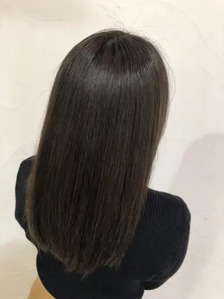 カラー 下池 紗加のヘアスタイル