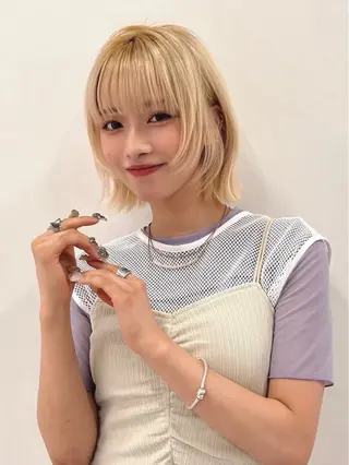 ミディアム 野中 悠那のヘアスタイル