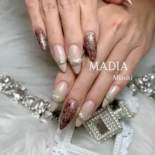 ネイル Nailsalon MADIA所属・石塚 みずきのネイルデザイン