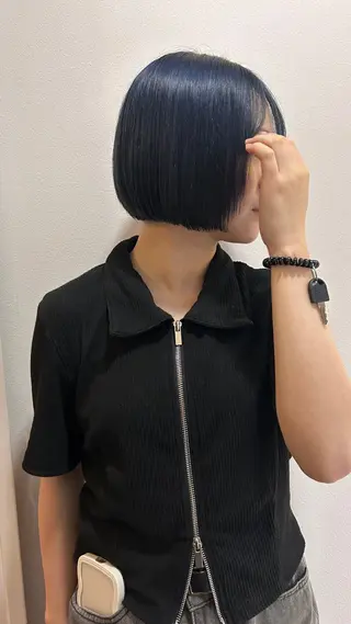 ショート カラー UNBIRTHDAY akariのヘアスタイル