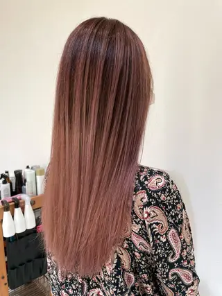 カラー 新谷 玲日のヘアスタイル