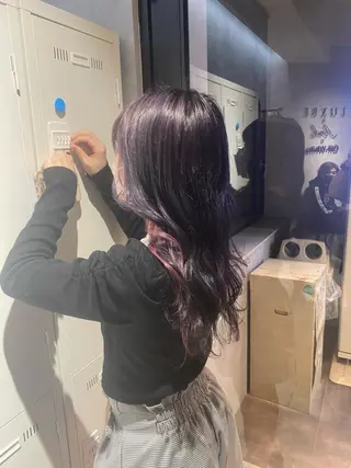 ロング Cielro/ダブル カラー/西田咲希のヘアスタイル