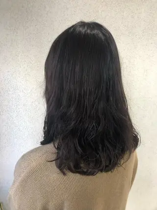 セミロング パーマ 阿部 美咲のヘアスタイル