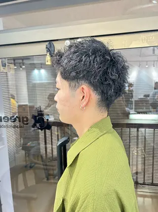 パーマ メンズ ナチュラル大人っぽい スタイル　MAORIのヘアスタイル