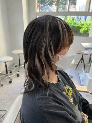 ミディアム カラー エクステ ハイトーン 💭黒崎ハルカのヘアスタイル