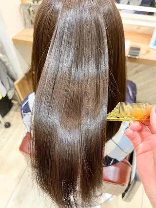 ロング 💙mai🫧 縮毛矯正・ハイライトのヘアスタイル