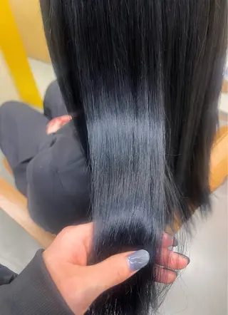 カラー 新美 あかねのヘアスタイル